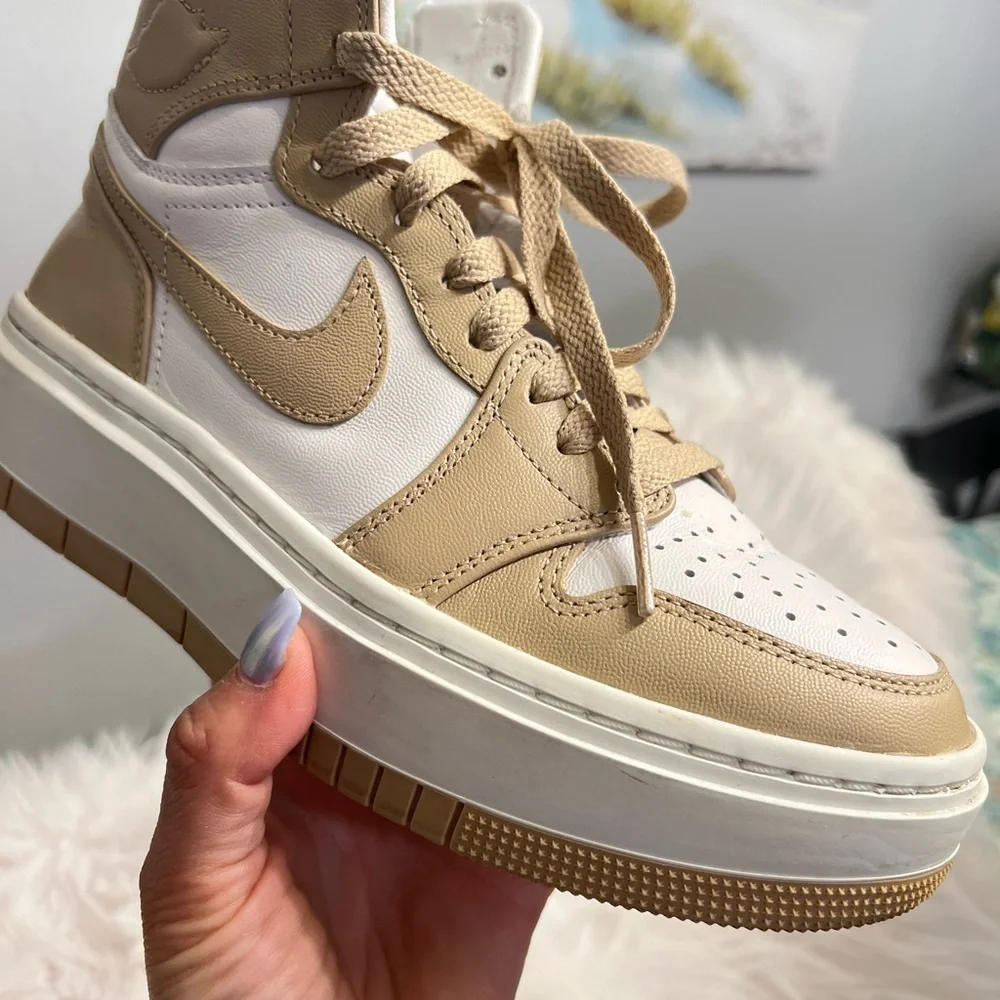 Air Jordan 1 elevate high white dessert tan color - Picture 4 of 11